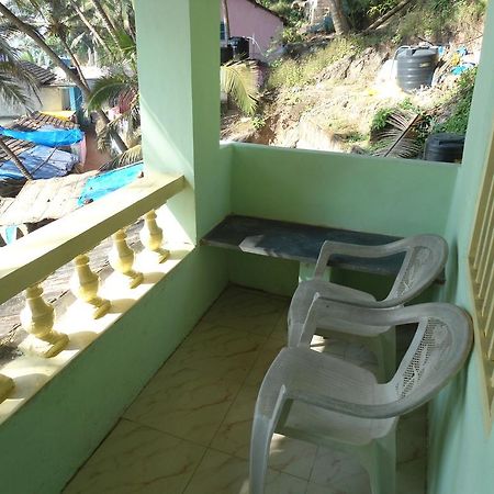 Arambol Hospitality Red Rock Bagian luar foto