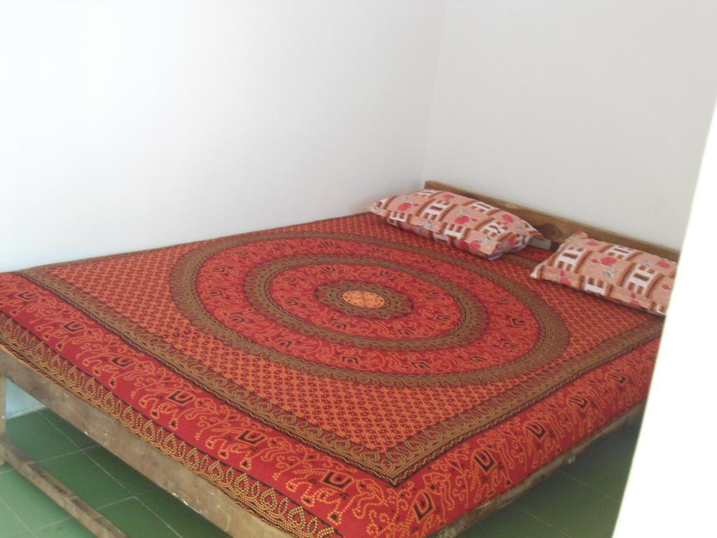 Arambol Hospitality Red Rock Bagian luar foto